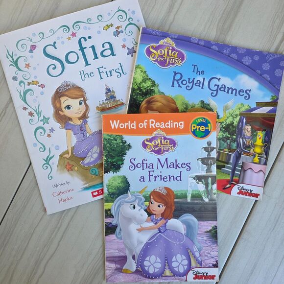Sophia the First Floating Palace, The Royal Games & Sofia Makes a Friend-3 Books - Picture 1 of 16